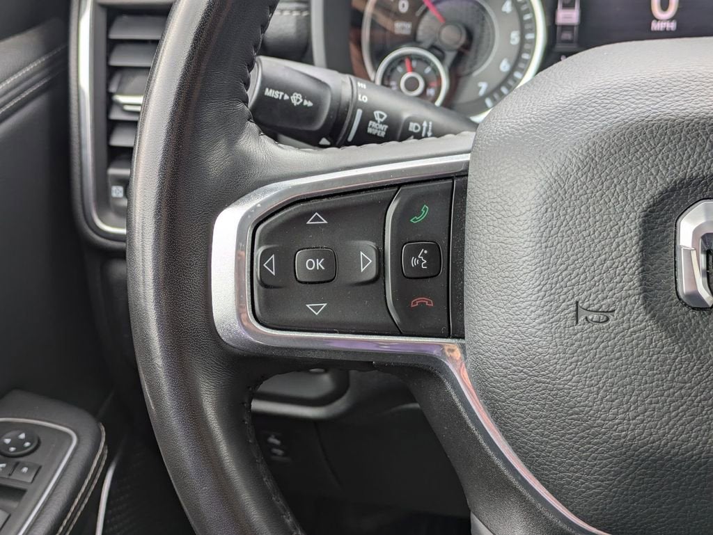 2022 RAM 1500 Laramie Crew Cab 4x4 5'7" Box