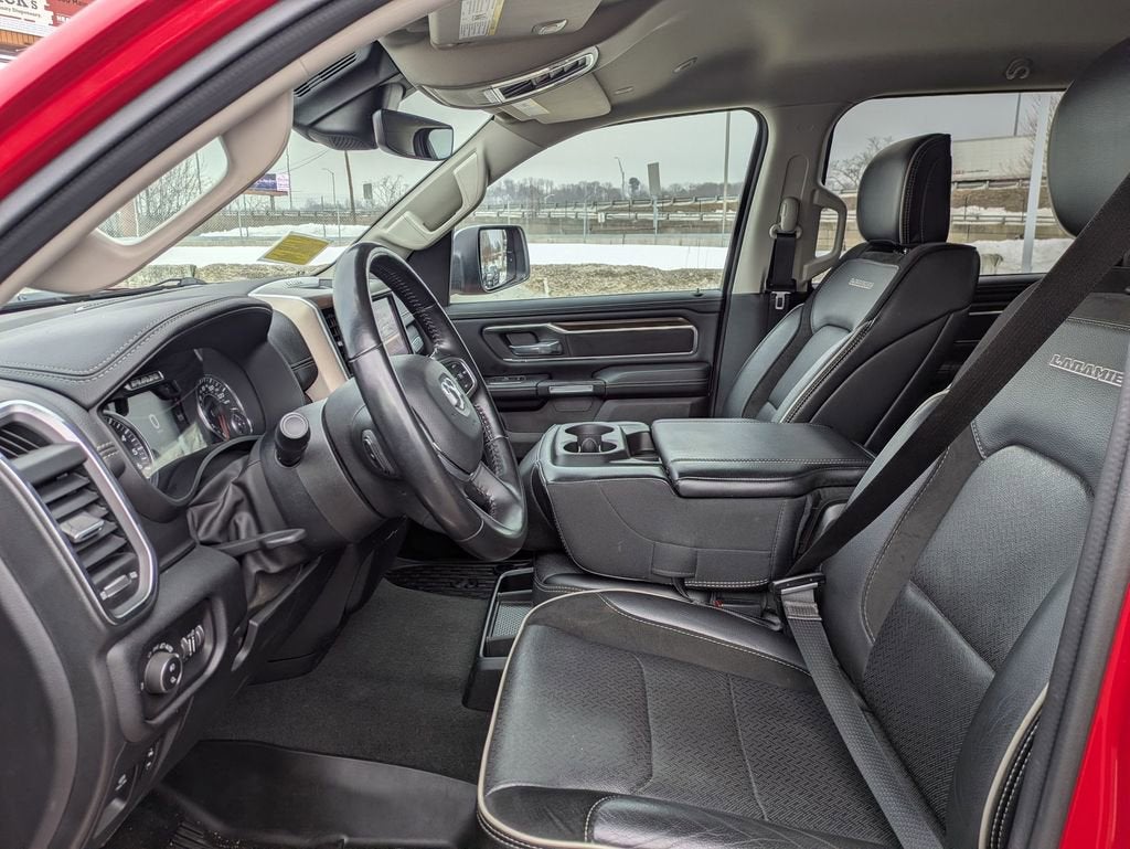 2022 RAM 1500 Laramie Crew Cab 4x4 5'7" Box