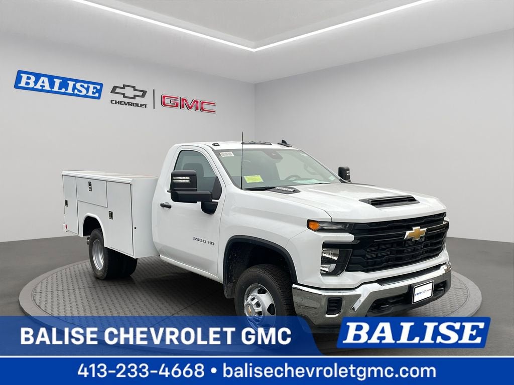 2025 Chevrolet Silverado 3500 HD Chassis Cab Work Truck
