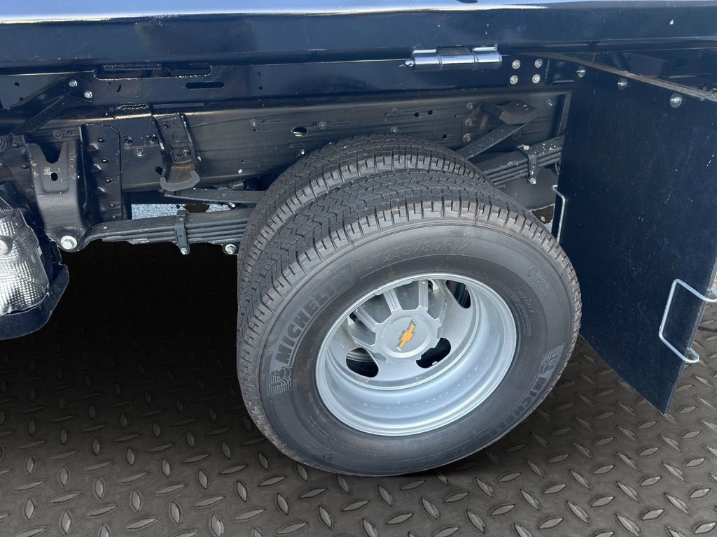 2025 Chevrolet Silverado 3500 HD Chassis Cab Work Truck