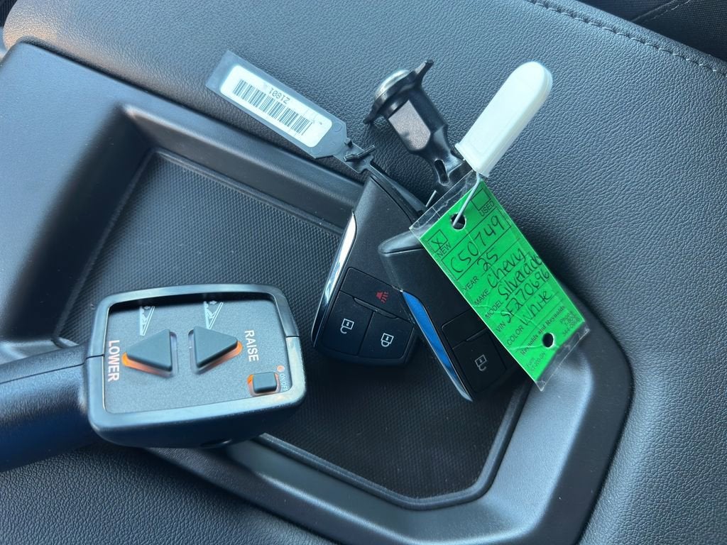 2025 Chevrolet Silverado 3500 HD Chassis Cab Work Truck