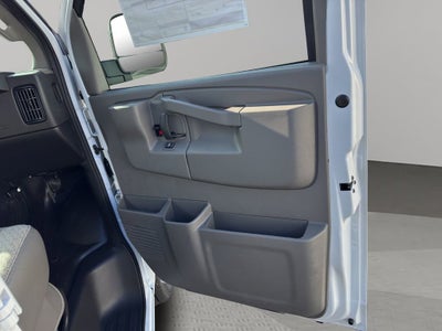 2025 Chevrolet Express Cargo 3500 WT