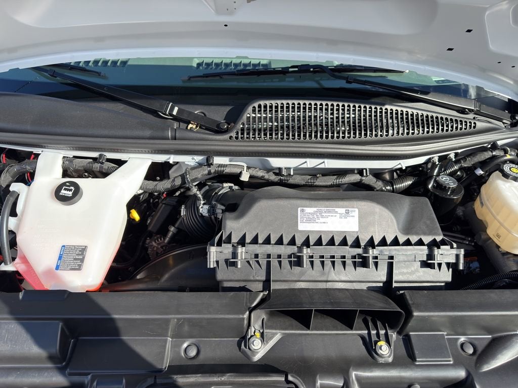 2025 Chevrolet Express Cargo 3500 WT