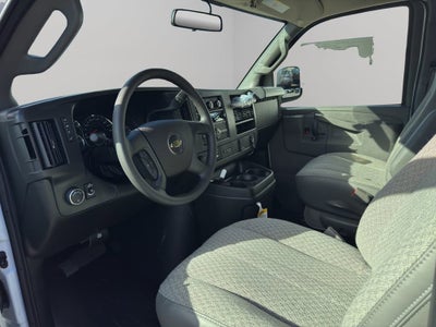 2025 Chevrolet Express Cargo 3500 WT