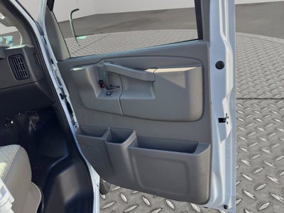 2025 Chevrolet Express Cargo 3500 WT