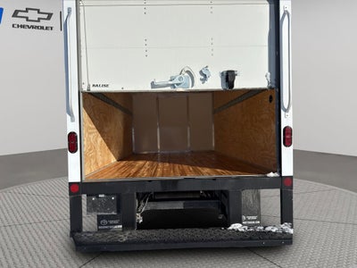 2025 GMC Savana Cutaway 3500 1WT