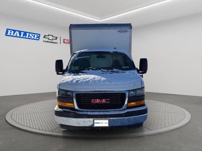 2025 GMC Savana Cutaway 3500 1WT