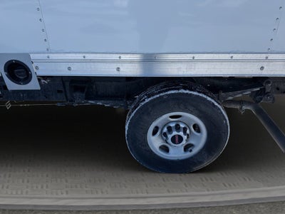 2025 GMC Savana Cutaway 3500 1WT