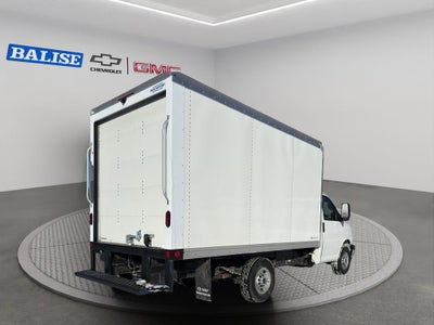 2025 GMC Savana Cutaway 3500 1WT