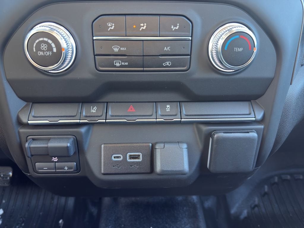 2025 GMC Sierra 3500 HD Chassis Cab Pro