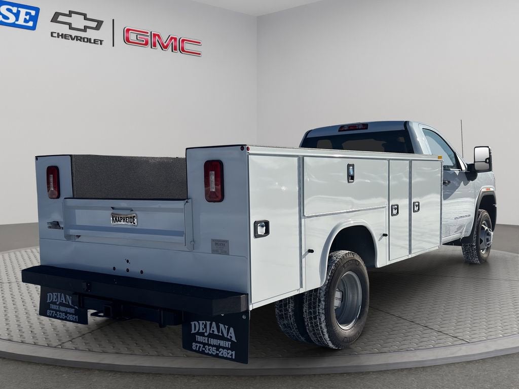 2025 GMC Sierra 3500 HD Chassis Cab Pro