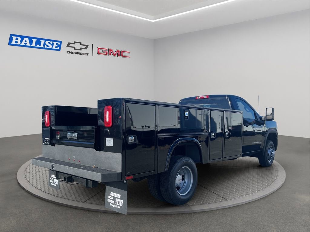 2025 GMC Sierra 3500 HD Chassis Cab Pro