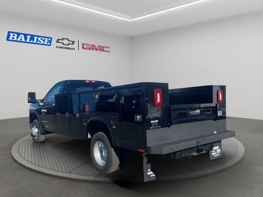 2025 GMC Sierra 3500 HD Chassis Cab Pro