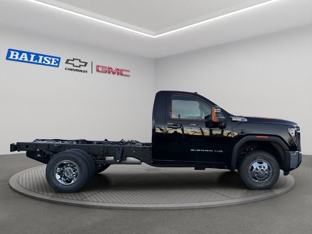 2026 GMC Sierra 3500 HD Chassis Cab SLE