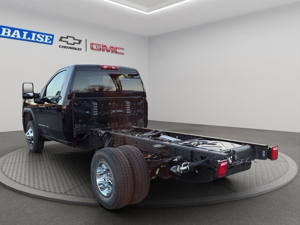 2026 GMC Sierra 3500 HD Chassis Cab SLE
