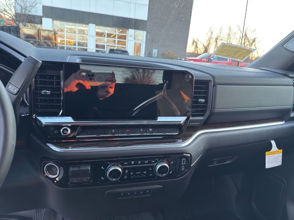 2026 GMC Sierra 3500 HD Chassis Cab SLE