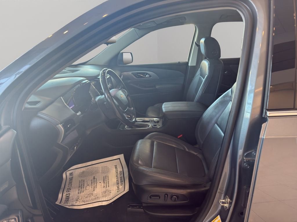 2021 Chevrolet Traverse LT Leather