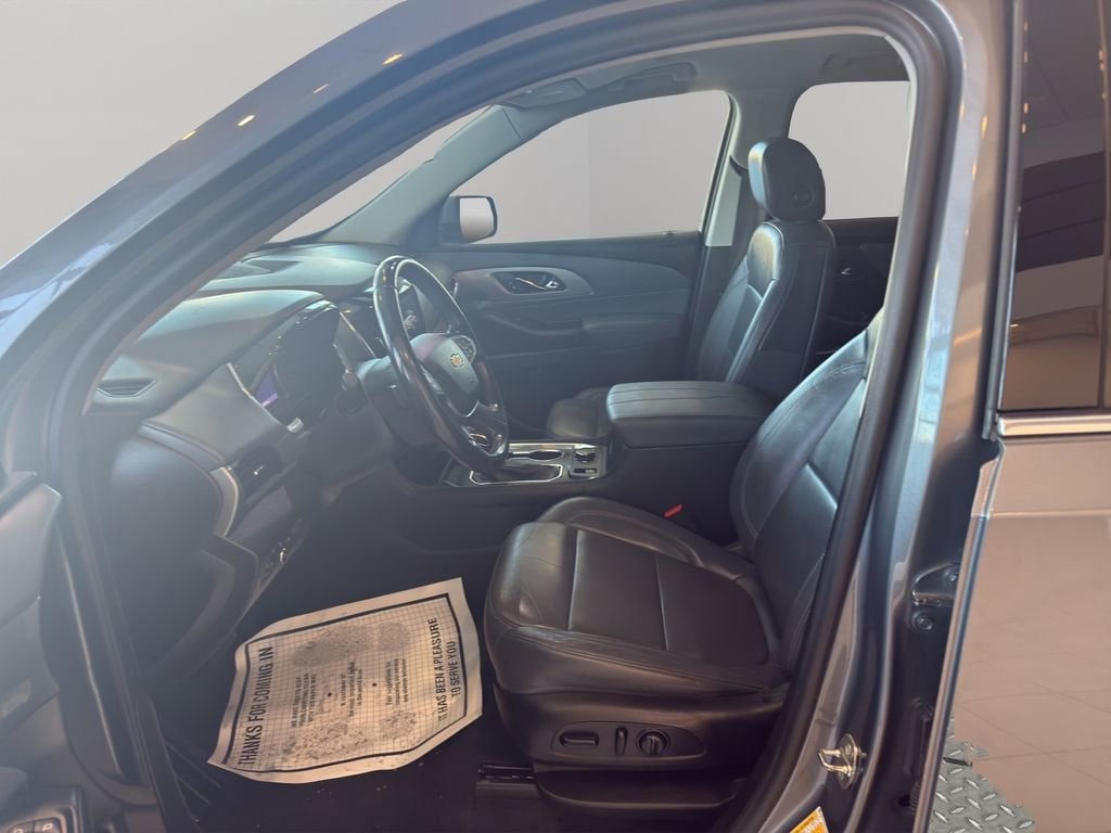 2021 Chevrolet Traverse LT Leather