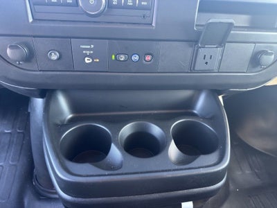 2025 Chevrolet Express Cutaway 3500 1WT