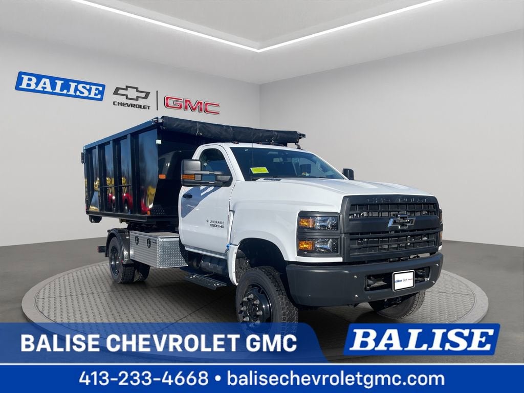 2025 Chevrolet Silverado 5500 HD Work Truck