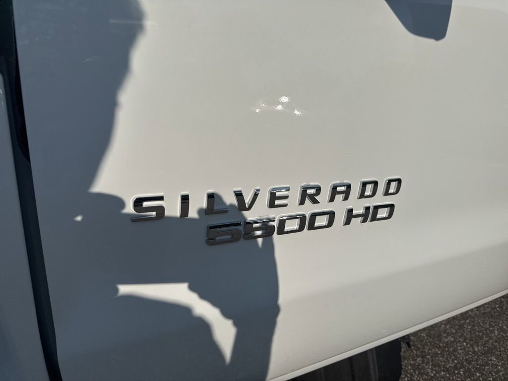 2025 Chevrolet Silverado 5500 HD Work Truck