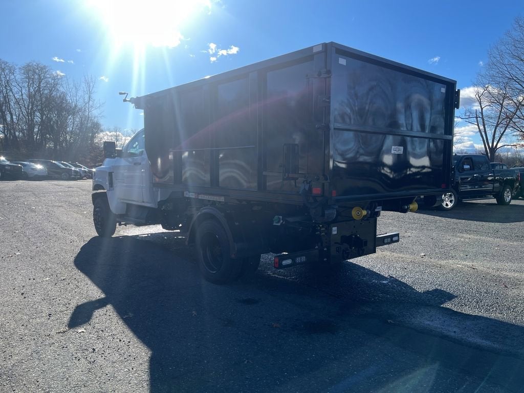 2025 Chevrolet Silverado 5500 HD Work Truck