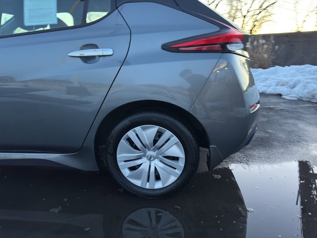 2019 Nissan LEAF S
