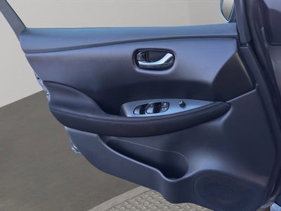 2019 Nissan LEAF S