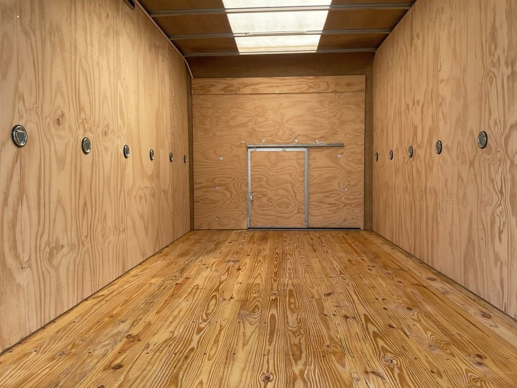 2025 GMC Savana Cutaway 3500 1WT