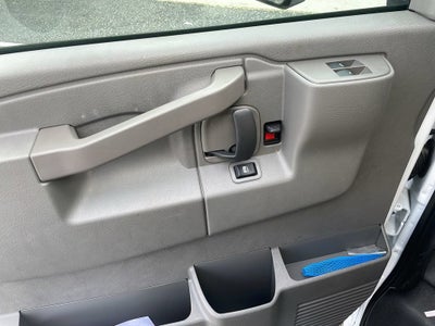 2025 GMC Savana Cutaway 3500 1WT